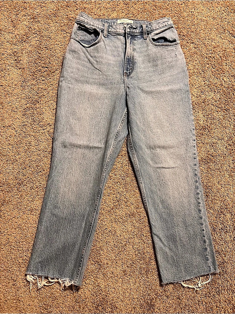 Abercrombie & Fitch Curve Love The 90s Straight Ultra High Rise Jeans Waist 30
